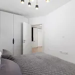 Διαμέρισμα Residences In Marealto With Pool, Garage And Seaview