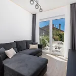 Residences In Marealto With Pool, Garage And Seaview *