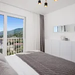 Διαμέρισμα Residences In Marealto With Pool, Garage And Seaview *