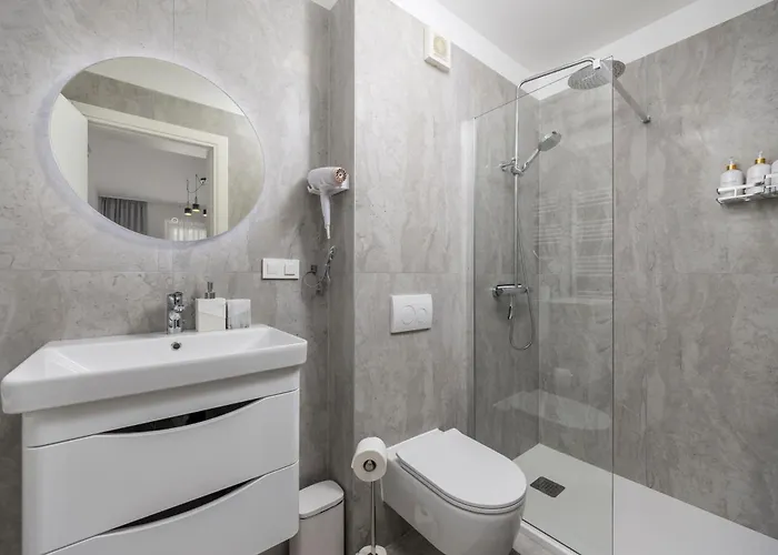 Residences In Marealto With Pool, Garage And Seaview Appartement *