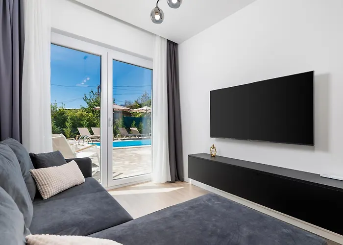 Appartement Residences In Marealto With Pool, Garage And Seaview *