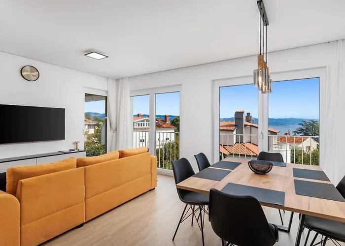 Residences In Marealto With Pool, Garage And Seaview Appartamento Ičići