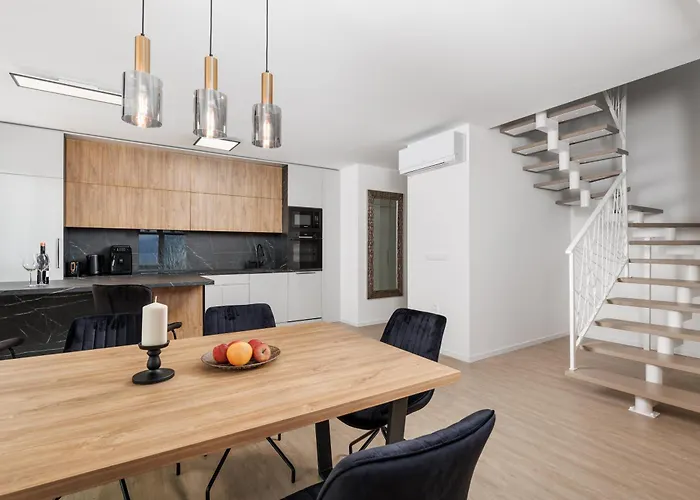 Appartamento Residences In Marealto With Pool, Garage And Seaview