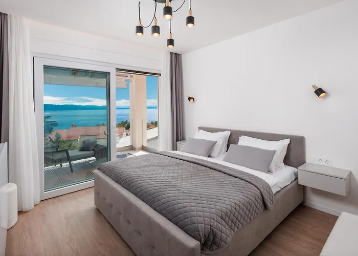 Appartamento Residences In Marealto With Pool, Garage And Seaview Ičići
