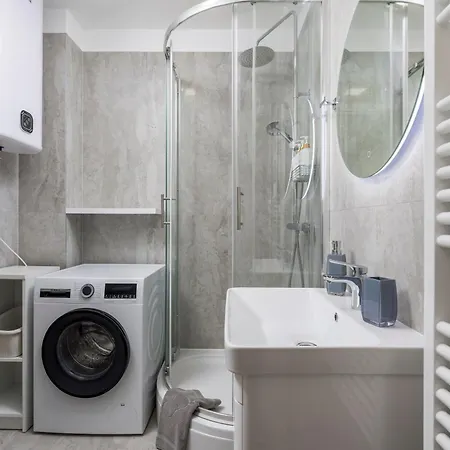 Residences In Marealto With Pool, Garage And Seaview * Ičići