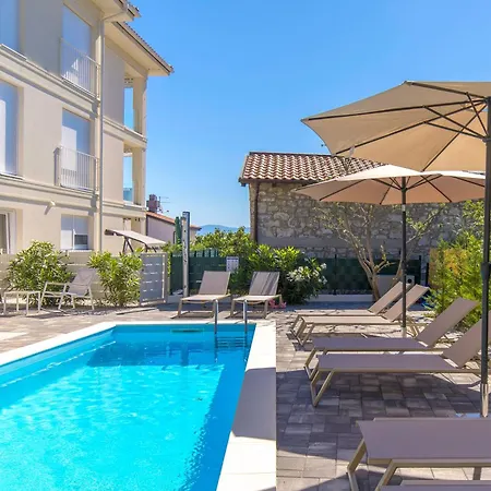 Апартаменты Residences In Marealto With Pool, Garage And Seaview