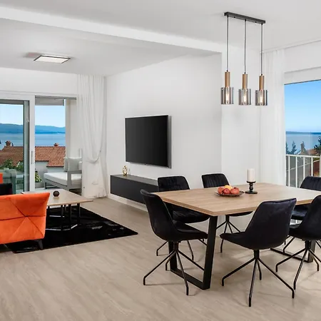 Daire Residences In Marealto With Pool, Garage And Seaview *