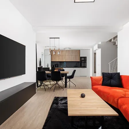 Residences In Marealto With Pool, Garage And Seaview Apartment *