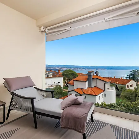 Residences In Marealto With Pool, Garage And Seaview * Ičići