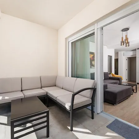 Residences In Marealto With Pool, Garage And Seaview Daire Ičići